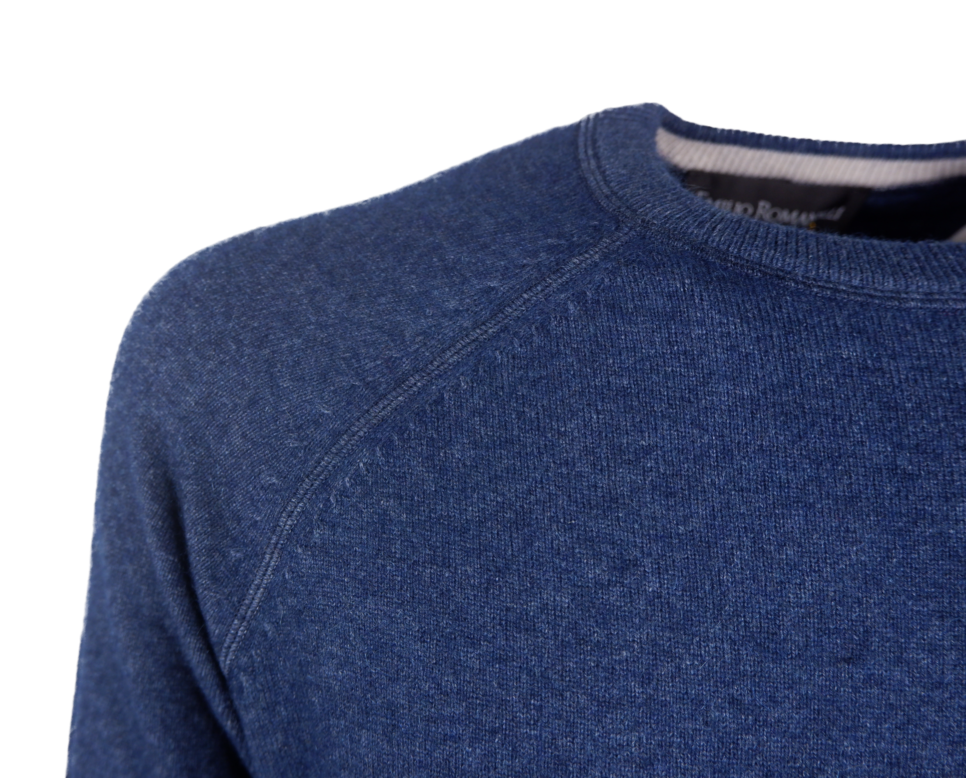 Raglan cut