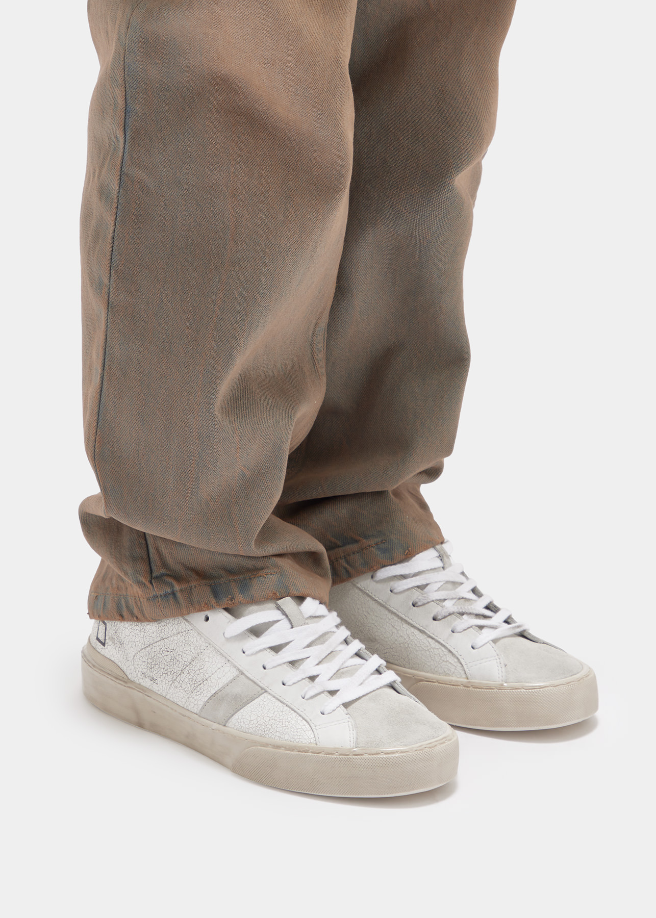 Hill low used white