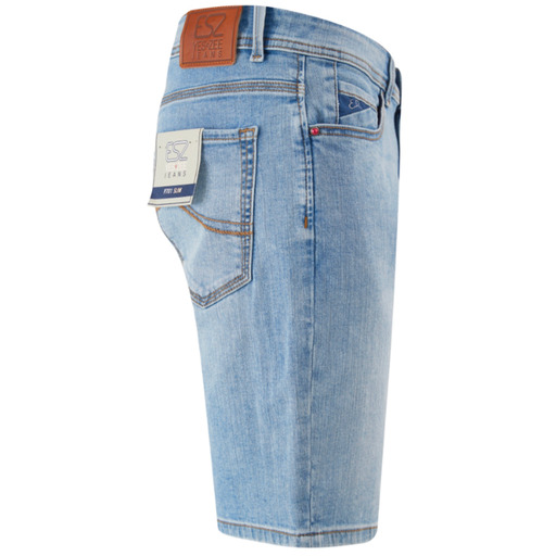 yes zee - Shorts