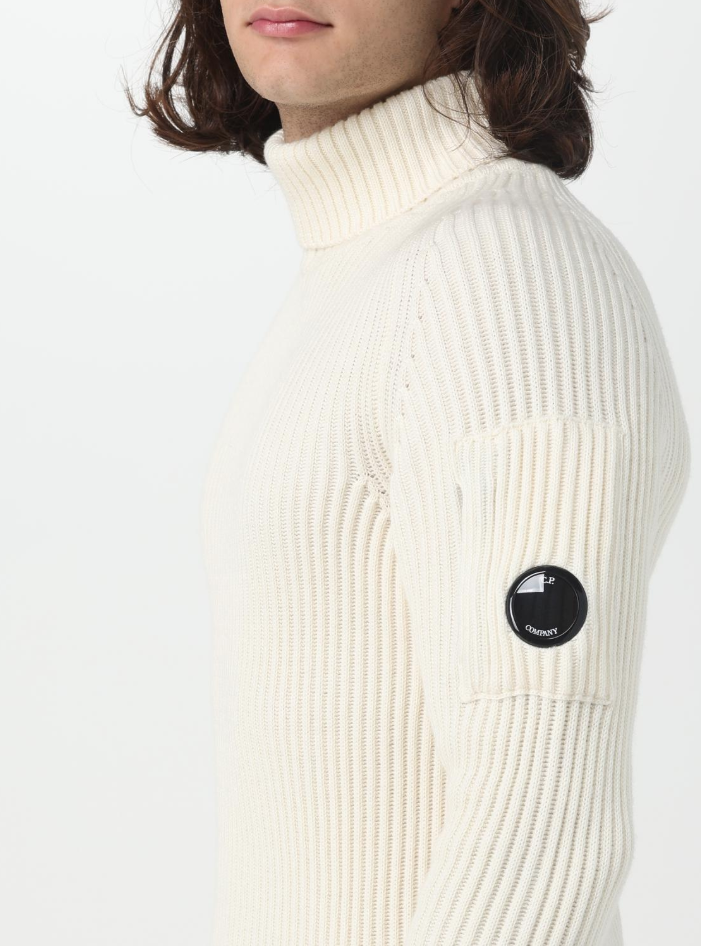 Turtle neck re-wool panna