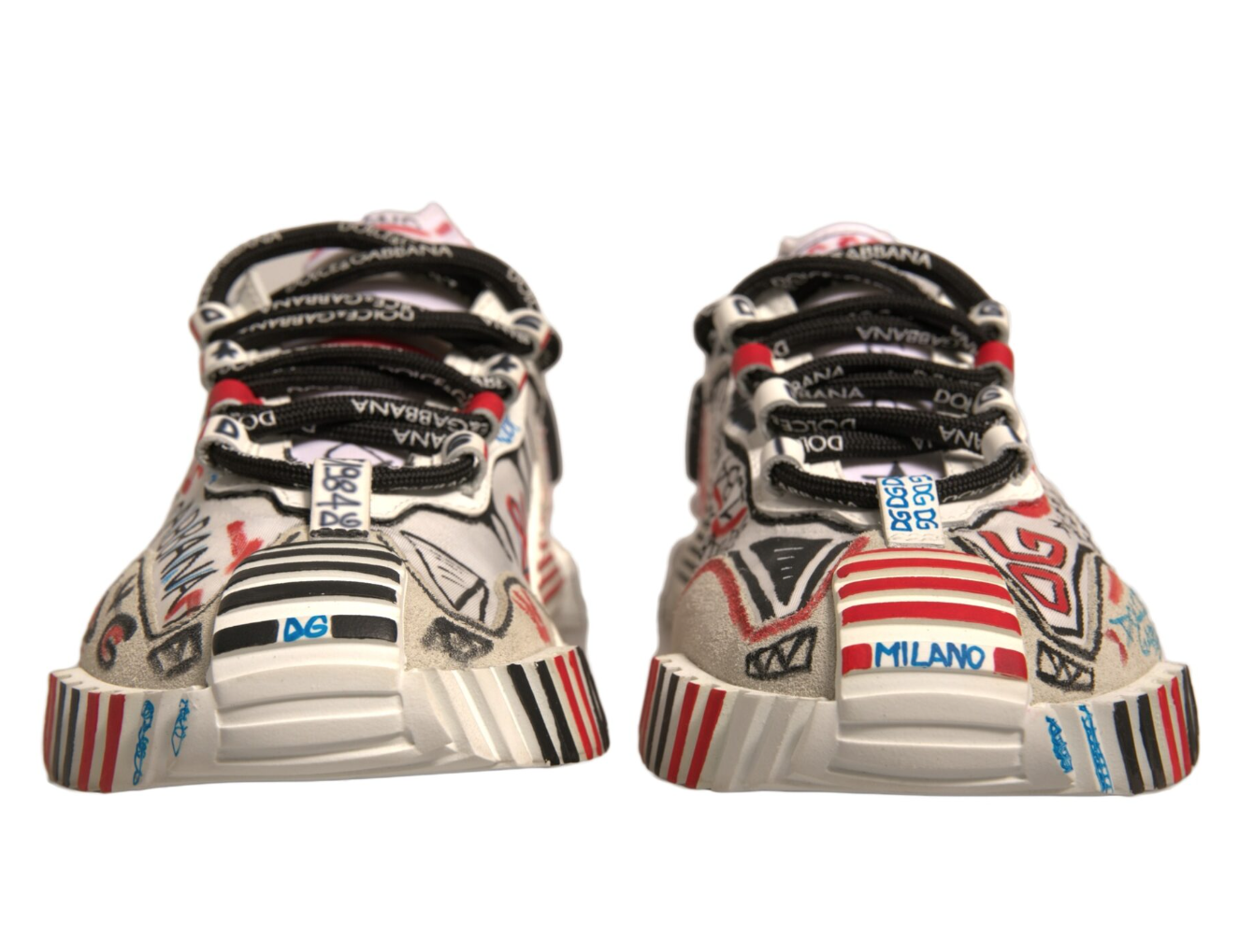 Sneakers graffiti milano