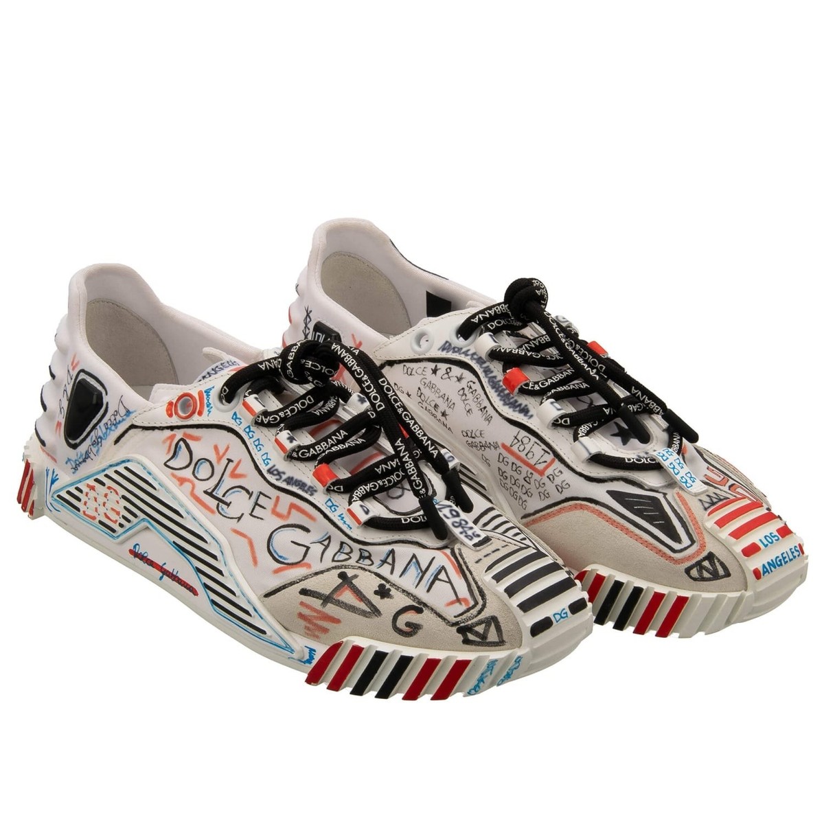 Sneakers graffiti milano